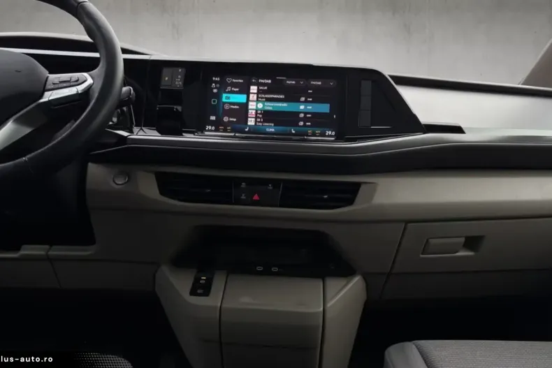 Volkswagen T7 Multivan din 2024 cu 14.337 km - oferta VOL196239 - foto 12