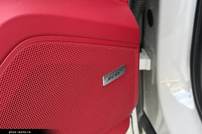 Porsche Cayenne din 2023 cu 30.900 km - oferta POR196243 - foto 10