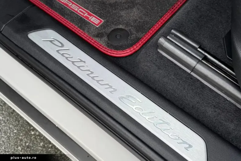 Porsche Cayenne din 2023 cu 30.900 km - oferta POR196243 - foto 11