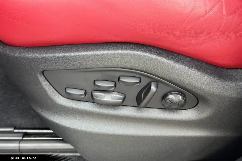 Porsche Cayenne din 2023 cu 30.900 km - oferta POR196243 - foto 14