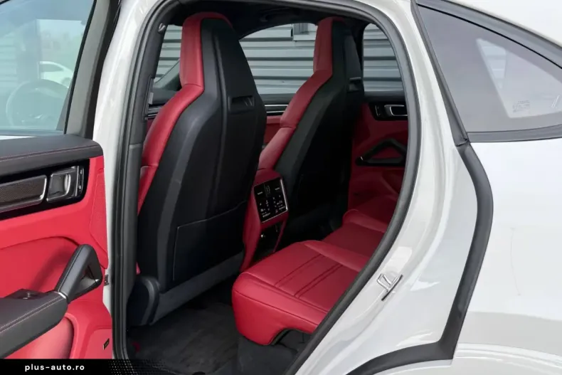 Porsche Cayenne din 2023 cu 30.900 km - oferta POR196243 - foto 21