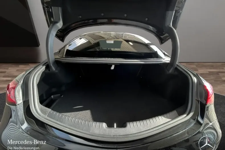 Mercedes-Benz CLE 300 (Clasa CLE) din 2024 cu 12.366 km - oferta MER196250 - foto 15