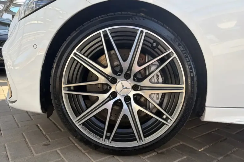 Mercedes-Benz C 43 AMG (Clasa C) din 2024 cu 5.000 km - oferta MER196251 - foto 6