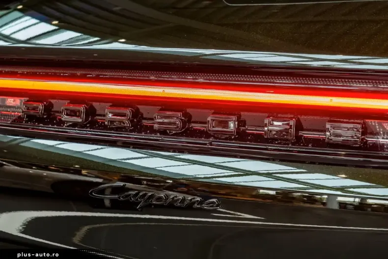 Porsche Cayenne din 2025 cu 7.990 km - oferta POR196255 - foto 14