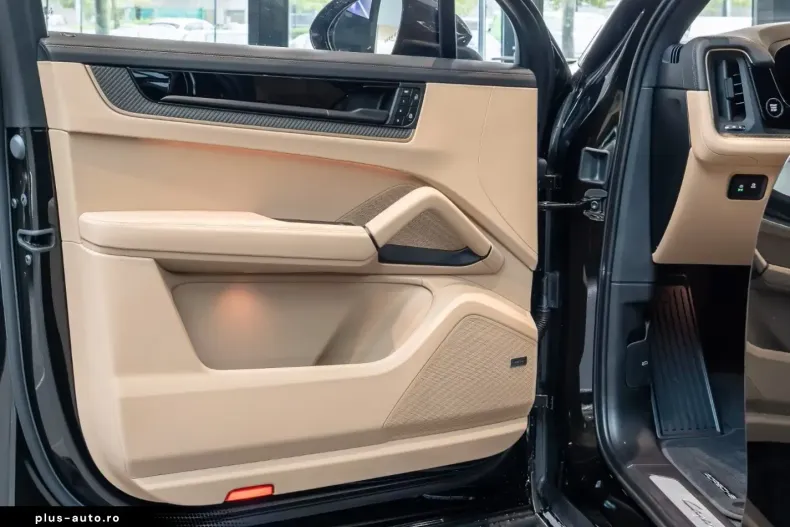 Porsche Cayenne din 2025 cu 7.990 km - oferta POR196255 - foto 20