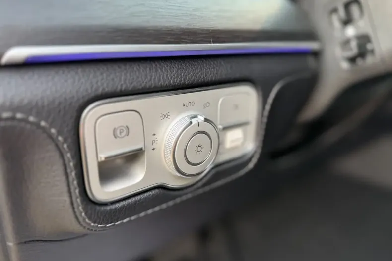 Mercedes-Benz GLE 450 (Clasa GLE) din 2025 cu 14.303 km - oferta MER196261 - foto 19