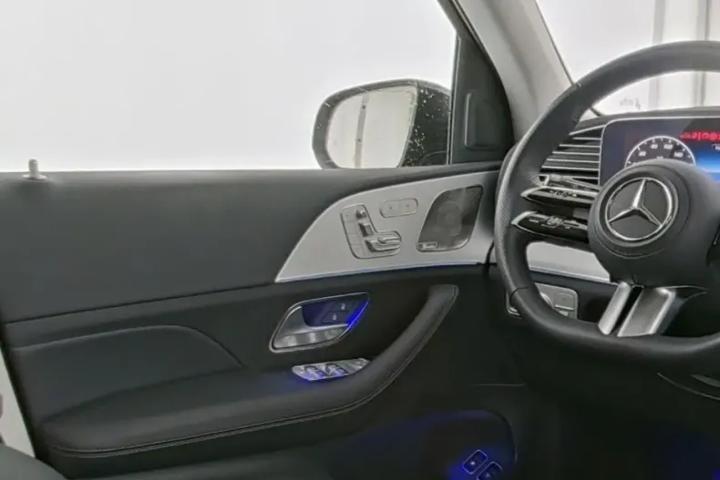 Mercedes-Benz GLE 400 (Clasa GLE) din 2025 cu 23.702 km - oferta MER196262 - foto 9