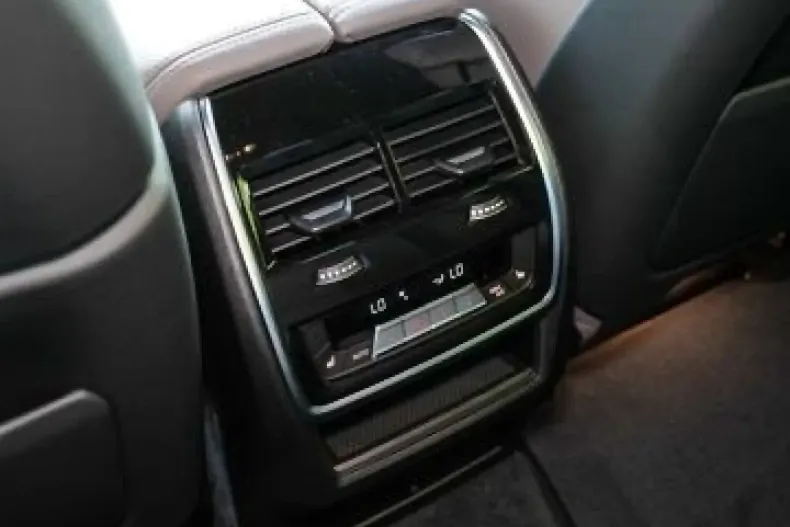 BMW X6 M (Seria X) din 2025 cu 6.700 km - oferta BMW196263 - foto 27