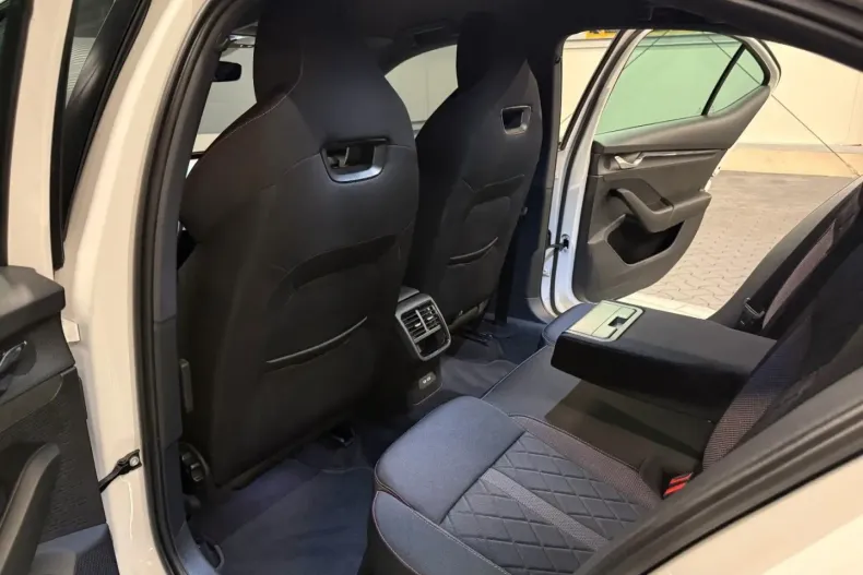 Skoda Octavia din 2024 cu 48.800 km - oferta SKO196270 - foto 30