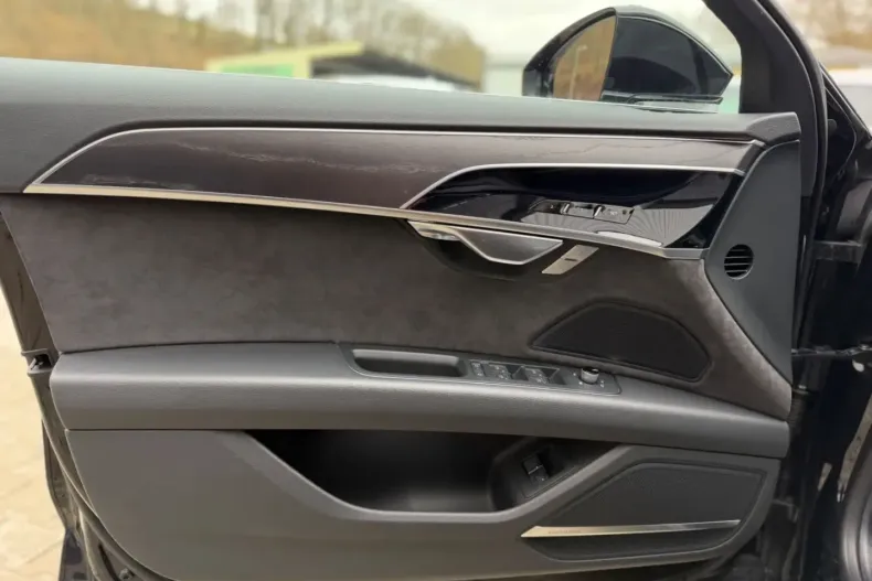 Audi A8 din 2021 cu 100.800 km - oferta AUD196274 - foto 23