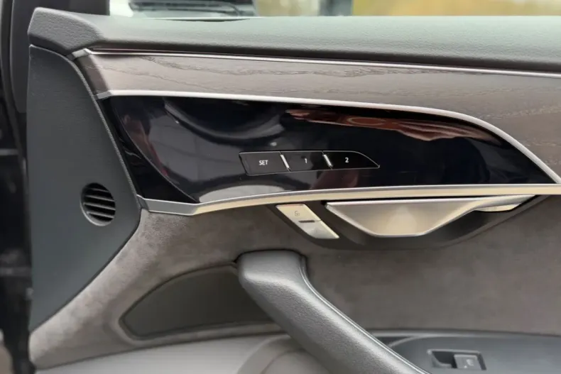 Audi A8 din 2021 cu 100.800 km - oferta AUD196274 - foto 41