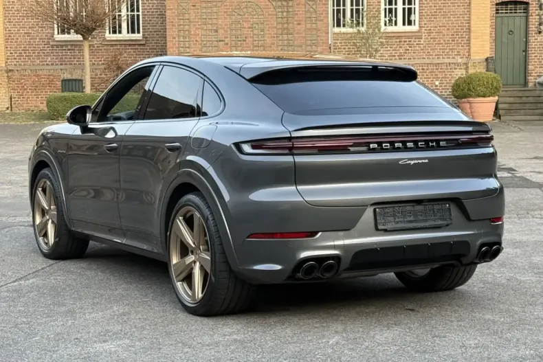 Porsche Cayenne din 2025 cu 9.700 km - oferta POR196276 - foto 15