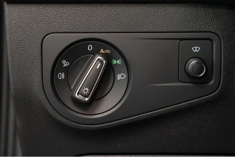Volkswagen Tiguan din 2021 cu 97.800 km - oferta VOL196282 - foto 14