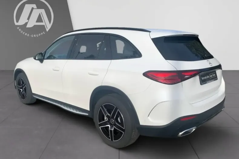 Mercedes-Benz GLC 220 (Clasa GLC) din 2024 cu 17.440 km - oferta MER196286 - foto 2