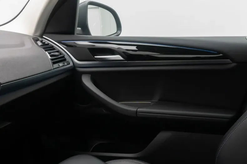 BMW X3 (Seria X) din 2022 cu 89.990 km - oferta BMW196291 - foto 32