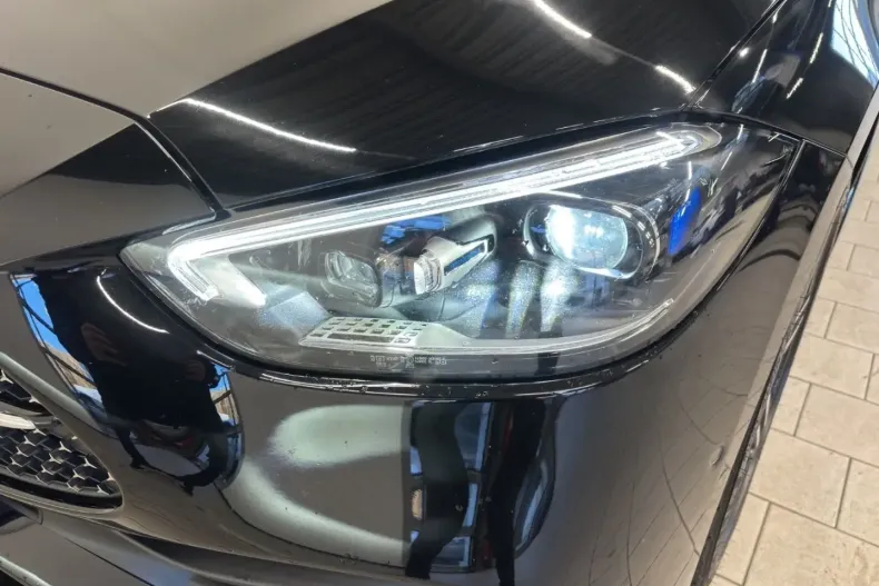 Mercedes-Benz C 300 (Clasa C) din 2022 cu 81.735 km - oferta MER196293 - foto 13