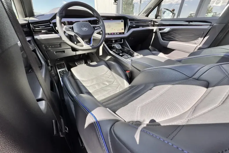 Volkswagen Touareg din 2021 cu 135.000 km - oferta VOL196306 - foto 23