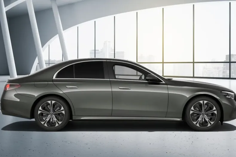 Mercedes-Benz E 400 (Clasa E) din 2024 cu 62.653 km - oferta MER196309 - foto 4
