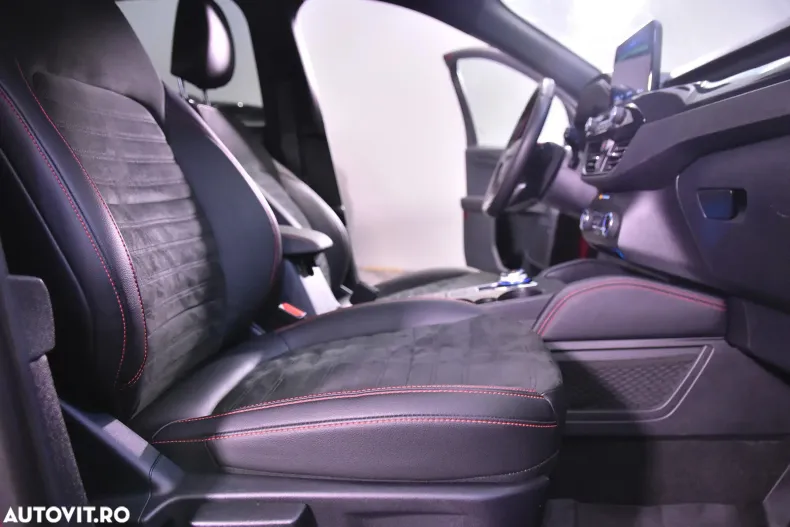 Ford Kuga din 2020 cu 102.136 km - oferta FOR196314 - foto 12