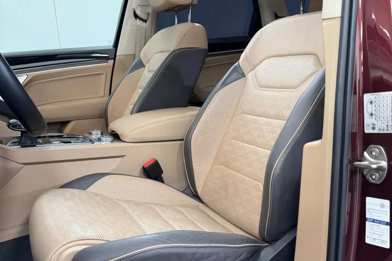 Volkswagen Touareg din 2021 cu 108.000 km - oferta VOL196318 - foto 31