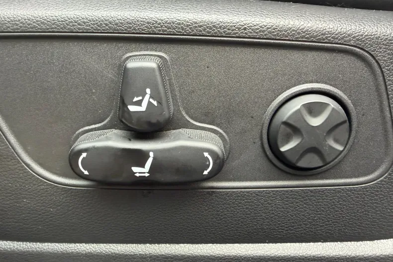 Ssangyong Korando din 2025 cu 12.500 km - oferta SSA196320 - foto 7