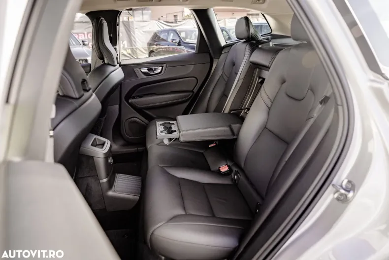 Volvo XC60 din 2022 cu 92.150 km - oferta VOL196321 - foto 16
