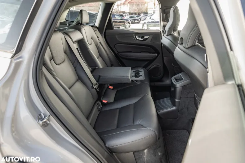 Volvo XC60 din 2022 cu 92.150 km - oferta VOL196321 - foto 17
