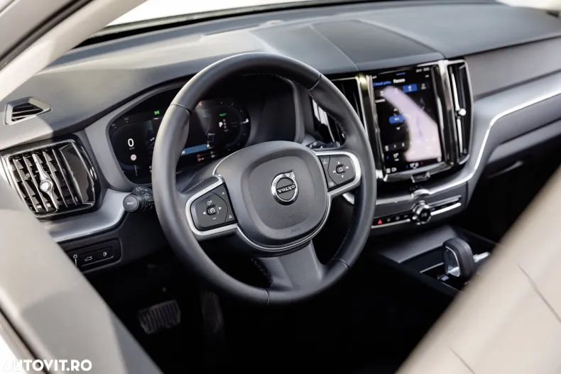 Volvo XC60 din 2022 cu 92.150 km - oferta VOL196321 - foto 24