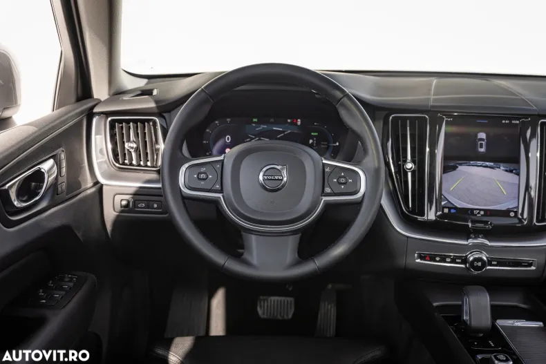 Volvo XC60 din 2022 cu 92.150 km - oferta VOL196321 - foto 26