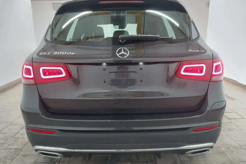 Mercedes-Benz GLC din 2020 cu 70.328 km - oferta MER196328 - foto 4