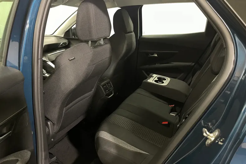 Peugeot 3008 din 2021 cu 158.455 km - oferta PEU196329 - foto 11