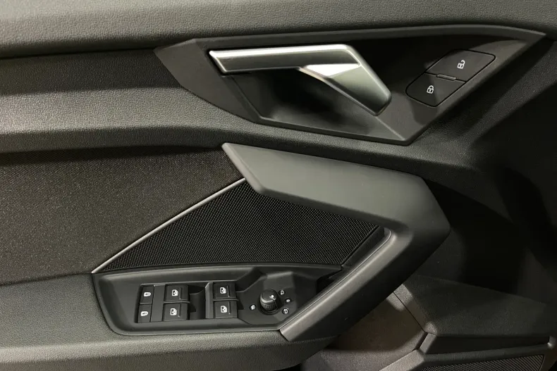 Audi A3 din 2021 cu 54.057 km - oferta AUD196332 - foto 18