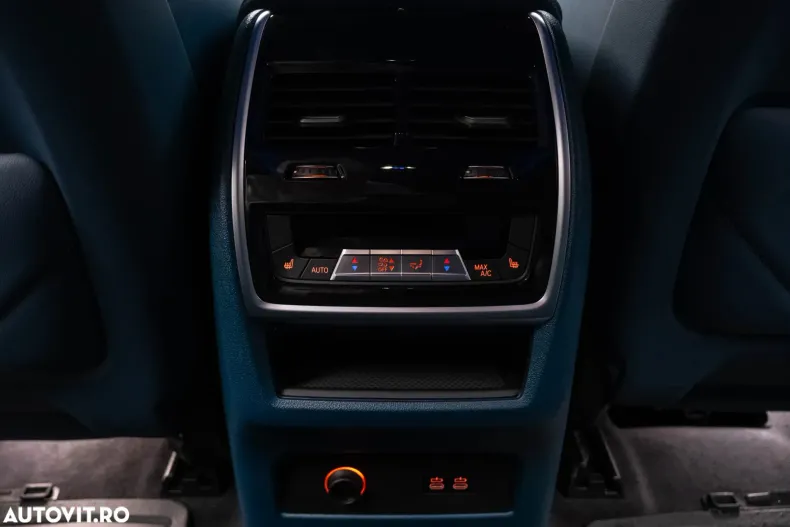 BMW XM (Seria X) din 2025 cu 22.517 km - oferta BMW196335 - foto 12