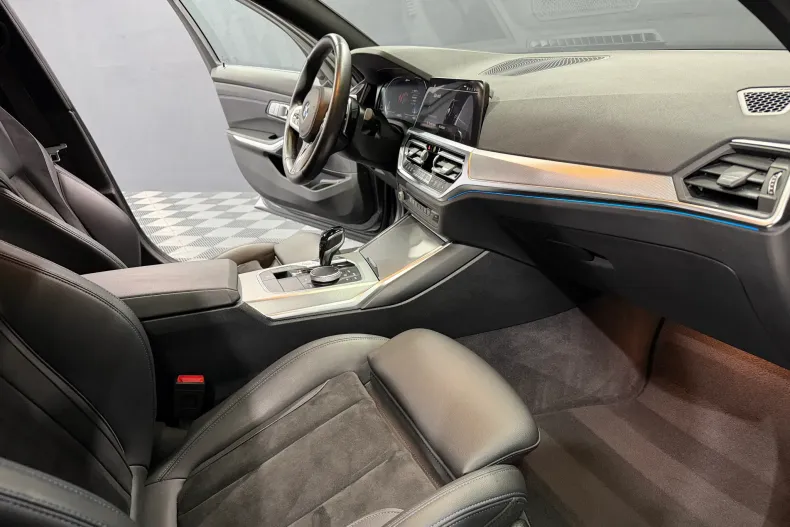 BMW 330e (Seria 3) din 2021 cu 102.577 km - oferta BMW196340 - foto 21