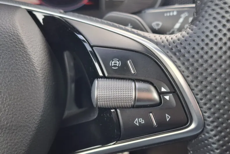 Skoda Kamiq din 2025 cu 3.500 km - oferta SKO196343 - foto 30