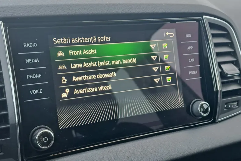 Skoda Karoq din 2025 cu 3.000 km - oferta SKO196344 - foto 29