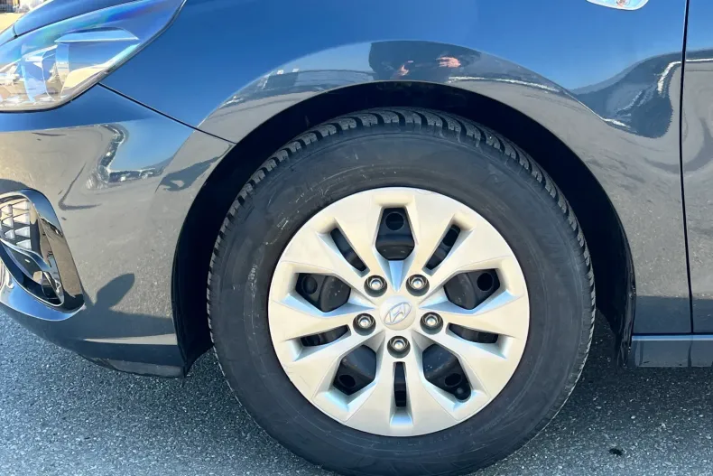 Hyundai i30 din 2022 cu 79.017 km - oferta HYU196349 - foto 26