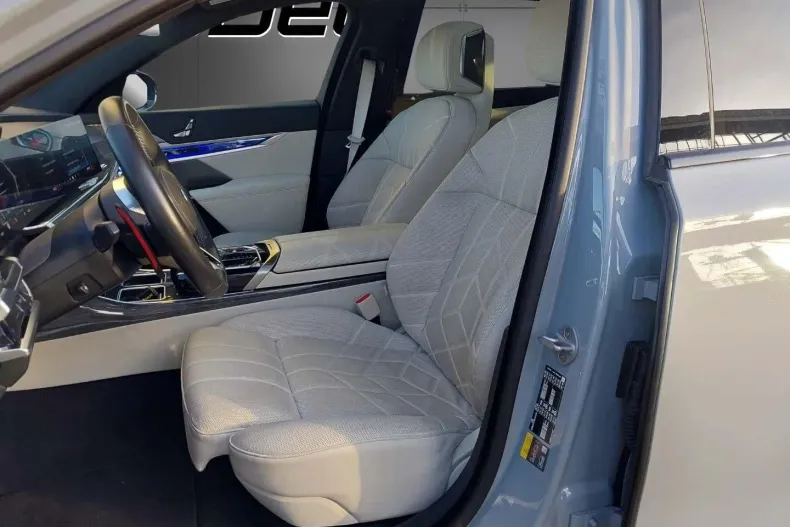 BMW M760e (Seria 7) din 2023 cu 62.800 km - oferta BMW196366 - foto 10