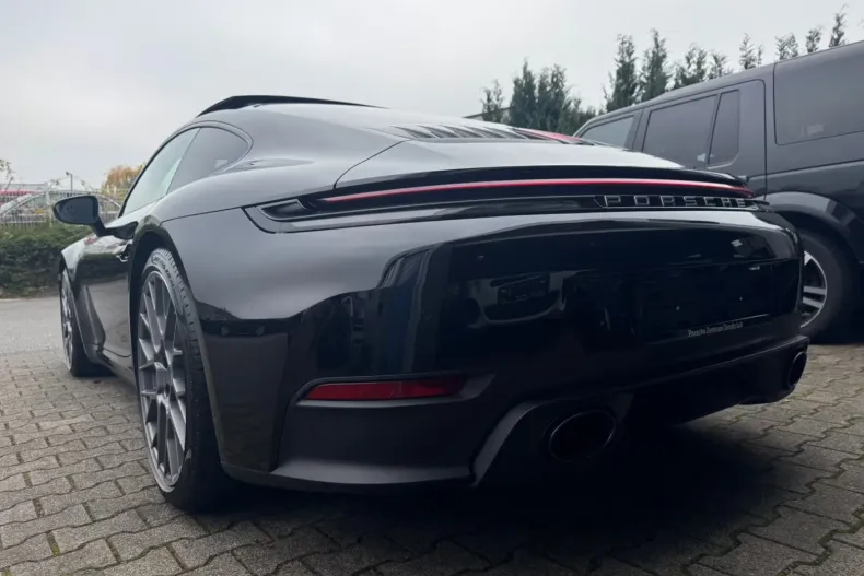 Porsche 911 din 2025 cu 3.900 km - oferta POR196370 - foto 3