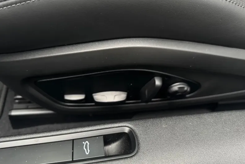 Porsche 911 din 2025 cu 3.900 km - oferta POR196370 - foto 9