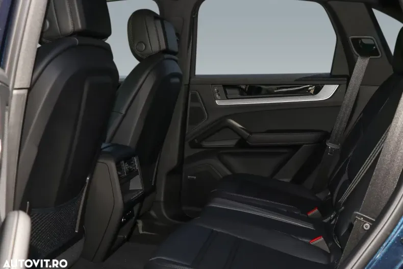 Porsche Cayenne din 2025 cu 9.900 km - oferta POR196371 - foto 11