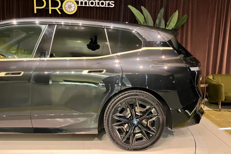 BMW iX din 2023 cu 67.089 km - oferta BMW196378 - foto 15