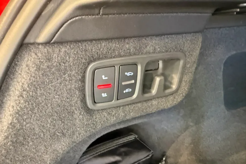 Lamborghini Urus din 2021 cu 85.000 km - oferta LAM196385 - foto 30