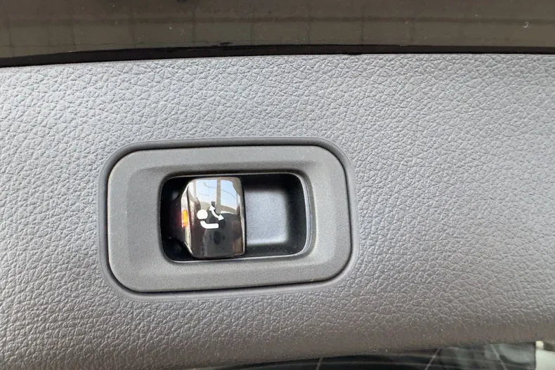 Mercedes-Benz GLC din 2024 cu 16.580 km - oferta MER196388 - foto 10