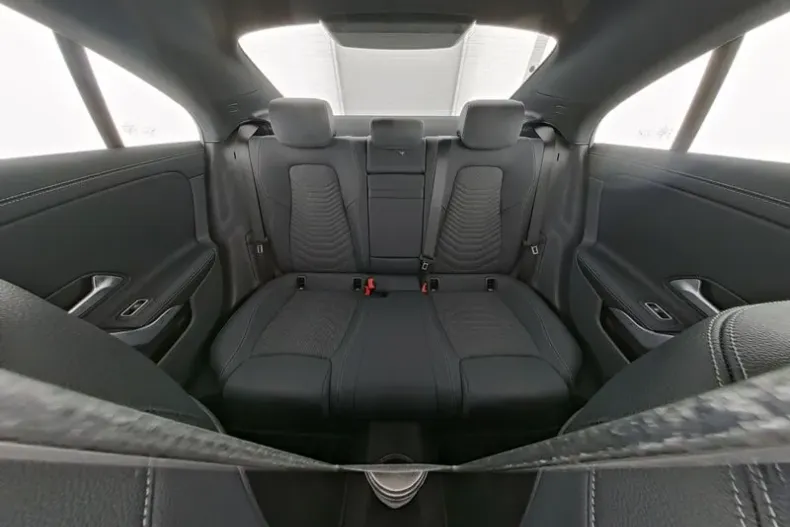 Mercedes-Benz CLA (Clasa CLA) din 2025 cu 1.300 km - oferta MER196389 - foto 6