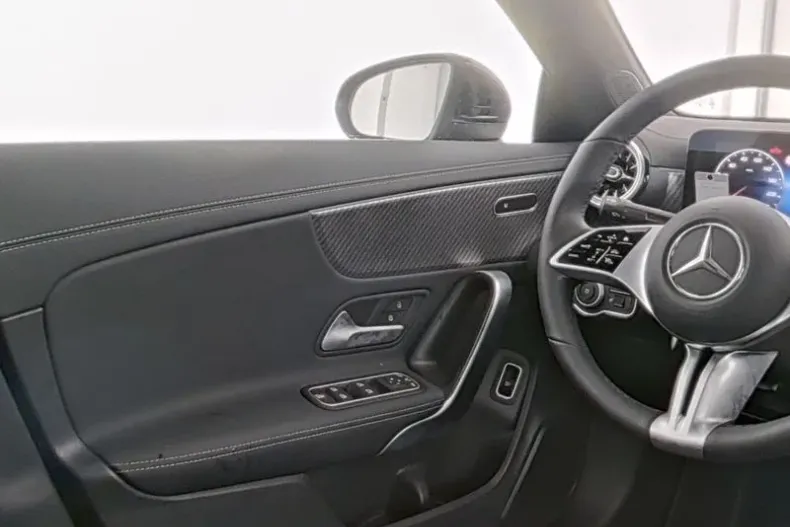 Mercedes-Benz CLA (Clasa CLA) din 2025 cu 1.300 km - oferta MER196389 - foto 7