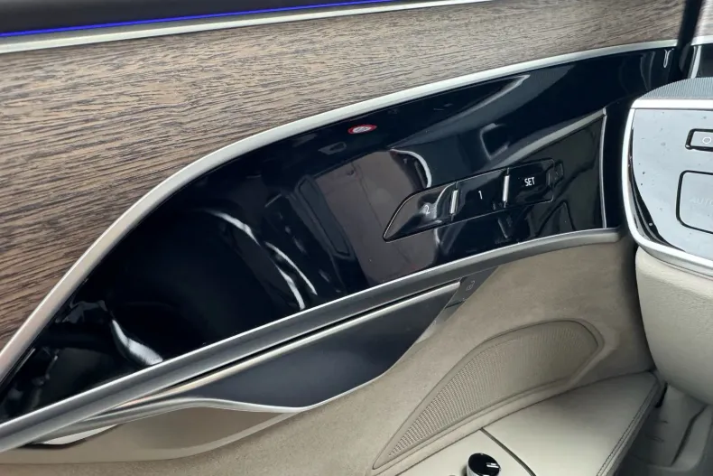 Audi A8 din 2023 cu 100 km - oferta AUD196390 - foto 37
