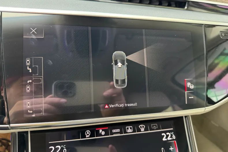 Audi A8 din 2023 cu 100 km - oferta AUD196390 - foto 38