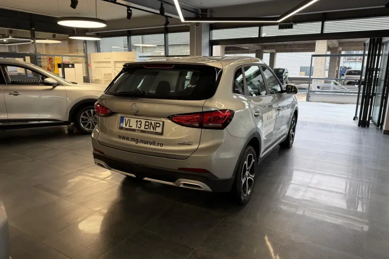 MG ZS HEV din 2025 cu 3.000 km - oferta MG0196395 - foto 6