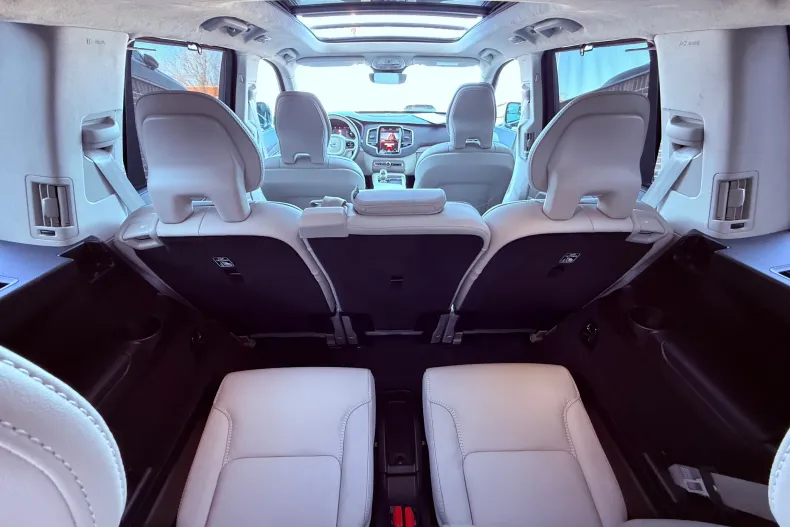 Volvo XC90 din 2023 cu 110.000 km - oferta VOL196402 - foto 37